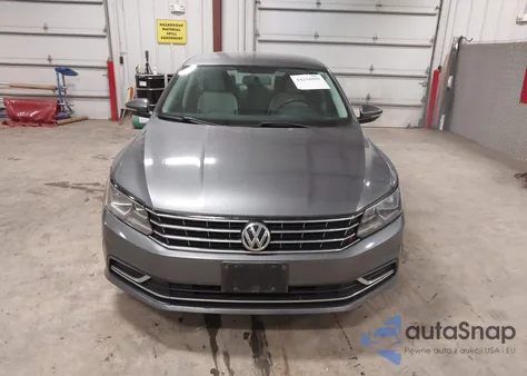 2016 Volkswagen Passat 1.8T S z USA, uszkodzony, nr VIN 1VWAT7A34GC003471